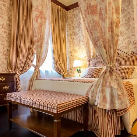 Victoria & Iside 4* Turin