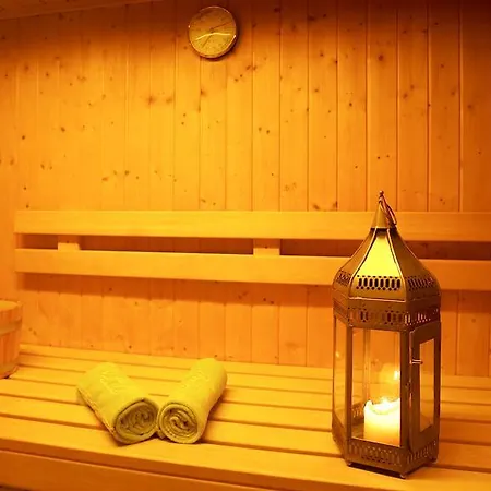 Victoria & Iside Hotel 4*