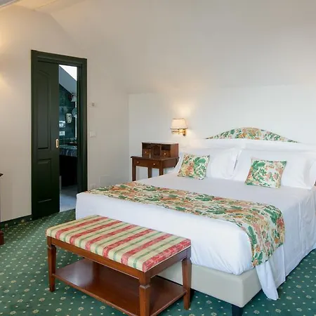 Victoria & Iside 4* トリノ