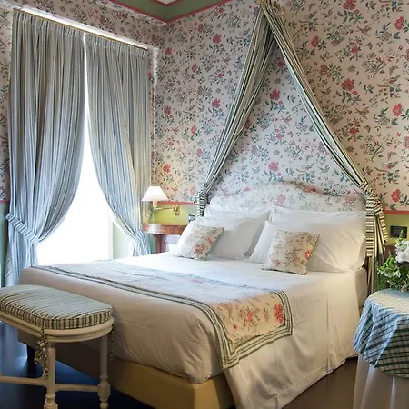 Victoria & Iside Otel 4*