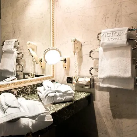 Victoria & Iside 4* Torino