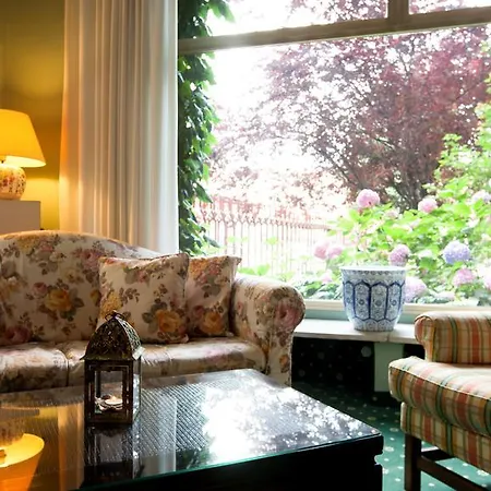 Victoria & Iside Torino