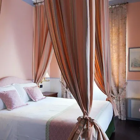 Victoria & Iside Hotel 4*