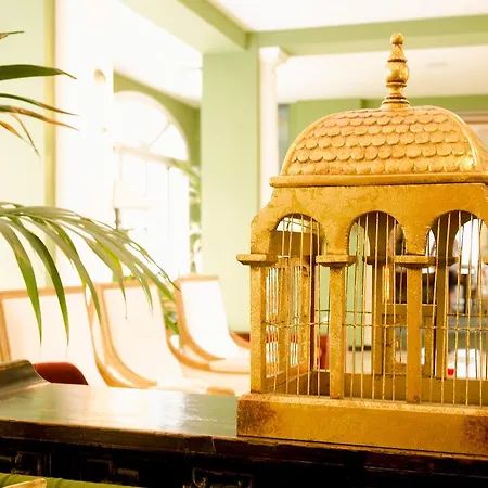 Otel Victoria & Iside