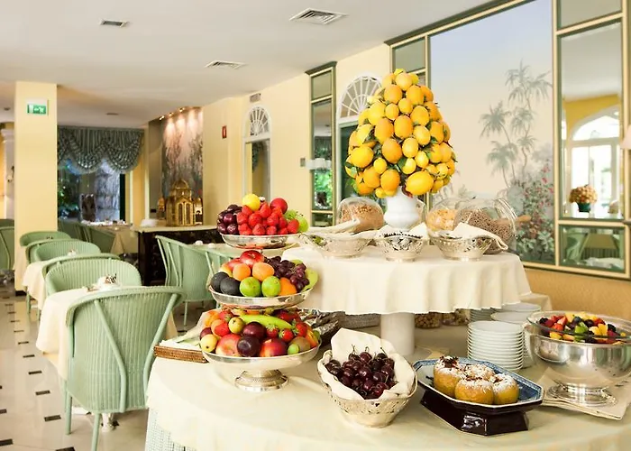 מלון Victoria & Iside 4*