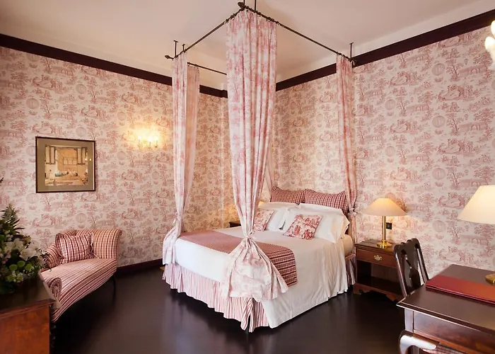 מלון Victoria & Iside 4*