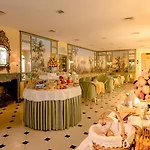 Hotel Victoria & Iside 4*