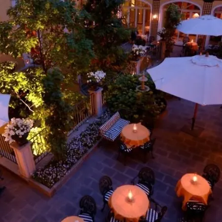 Victoria & Iside Hotel 4*