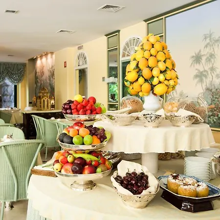 Hotel Victoria & Iside 4*