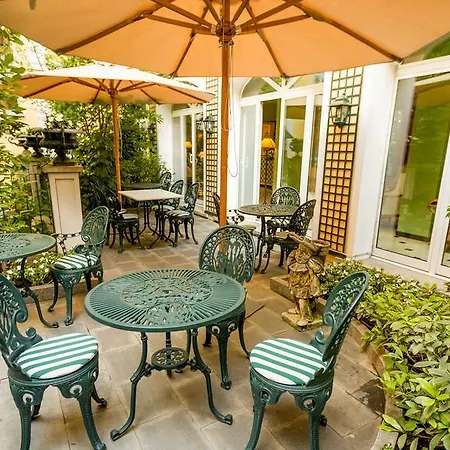 Victoria & Iside 4* Turim